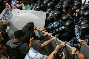 митинг в Черкассах 13.10.2011 - четь не побили Одарыча