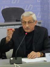 бывший председатель НБУ Сергей Яременко