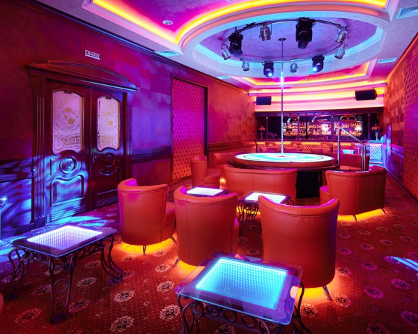 Стрип-Шоу-бар «Спліт»