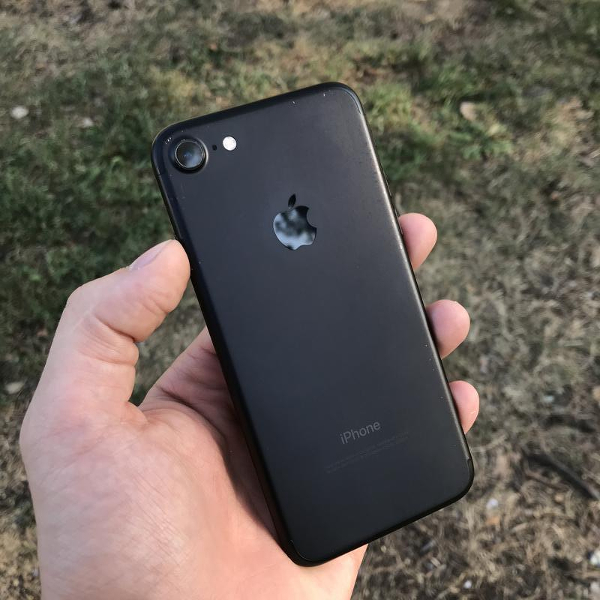 купить бу iPhone 7